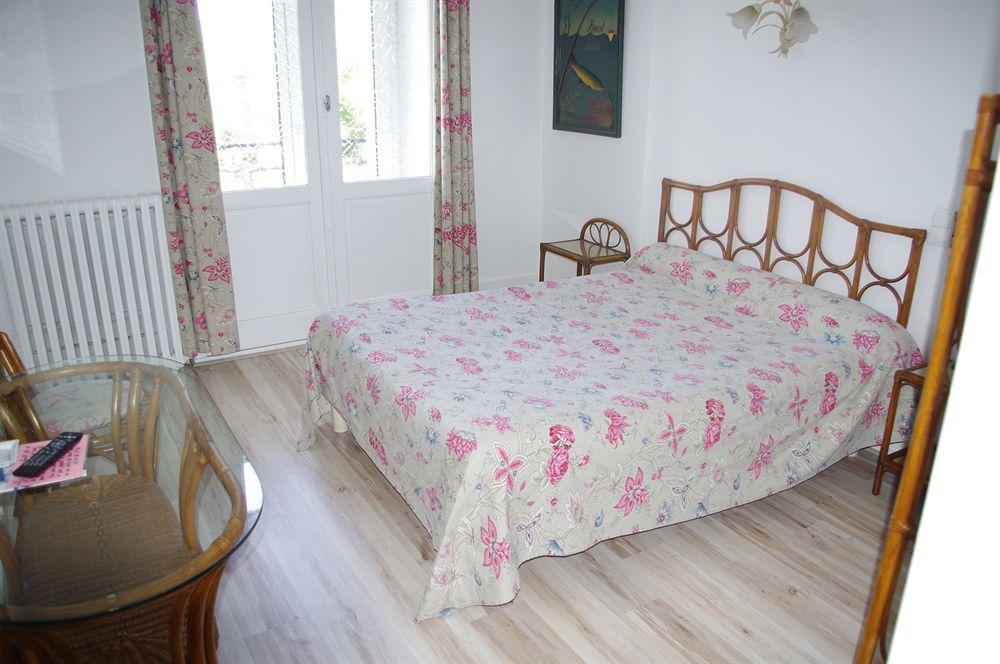 Hôtel H\u00F4tel de la Paix à Limoges Extérieur photo