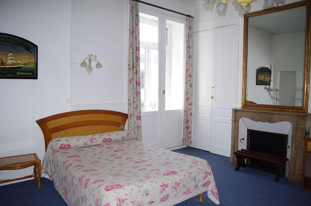 Hôtel H\u00F4tel de la Paix à Limoges Extérieur photo