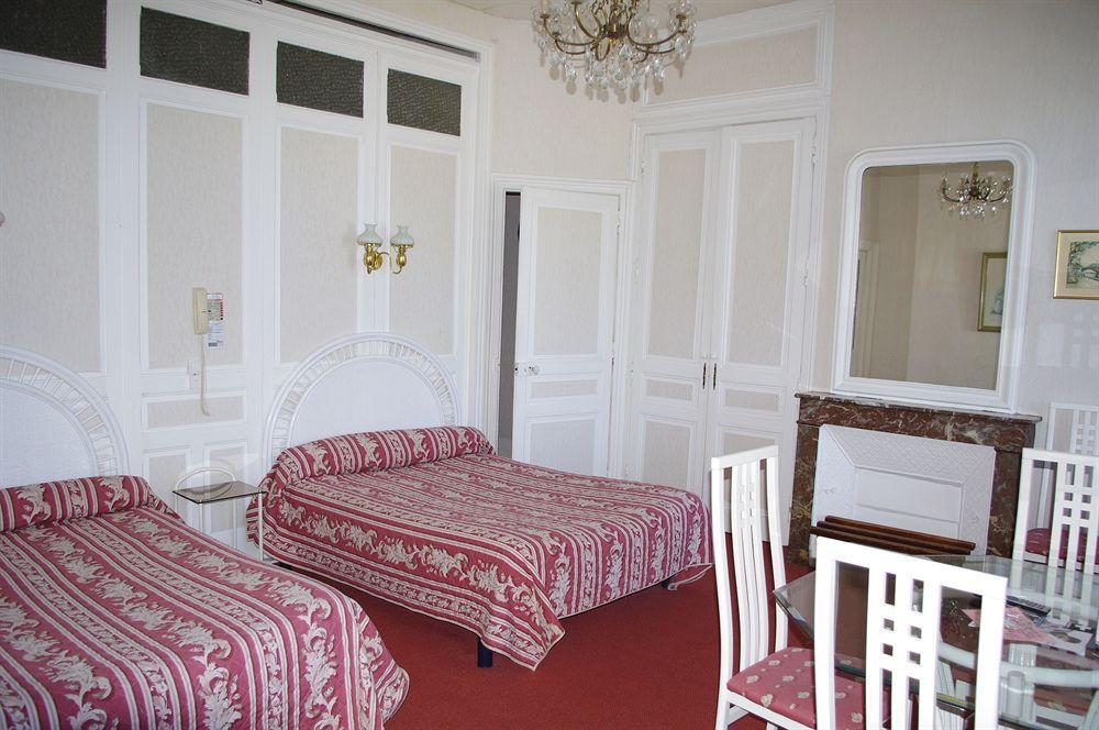 Hôtel H\u00F4tel de la Paix à Limoges Extérieur photo